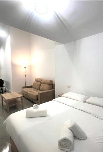 ZONA LUXURY 1 a 5 min de la ESTACIÓN DE BUS Y TREN MARÍA ZAMBRANO