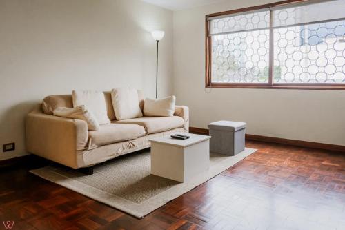 Zona de estar de Elegant 3BR Tranquil Vibe in San Isidro