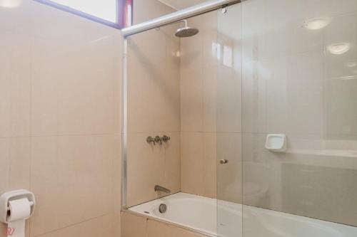 Un baño de Elegant 3BR Tranquil Vibe in San Isidro