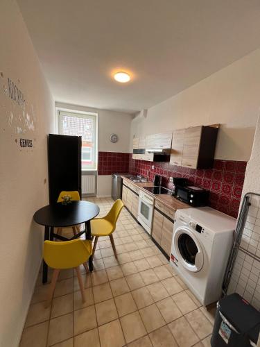 Kuchyň nebo kuchyňský kout v ubytování 2 Zimmer Unterkunft in Zentraler Lage Wasbeker Str