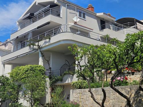 Apartmani Marinović