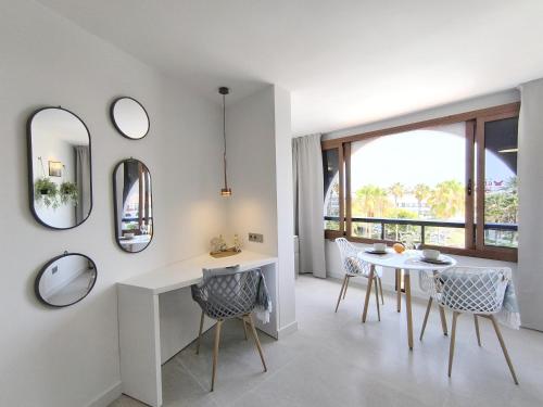 Parque Santiago II - modern studio Las Americas - heated pool, 250m to the beach