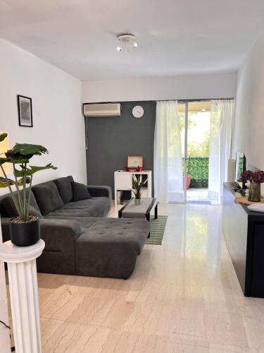 Varkiza Beach Entire Apartment