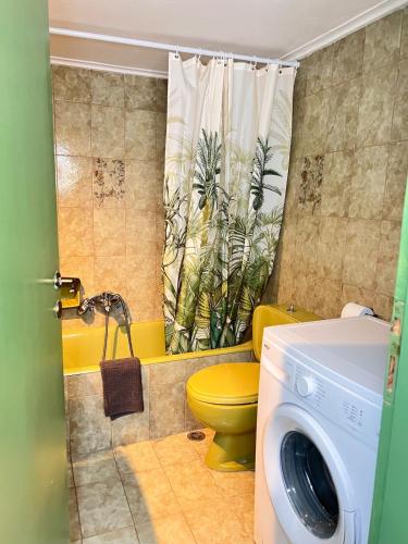 Φωτογραφία από το άλμπουμ του Varkiza Beach Entire Apartment στη Βάρη