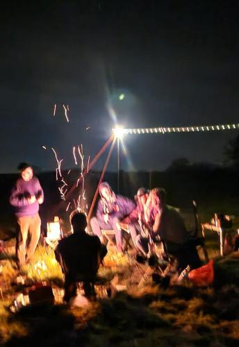Tetamu yang menginap di WithamCamp
