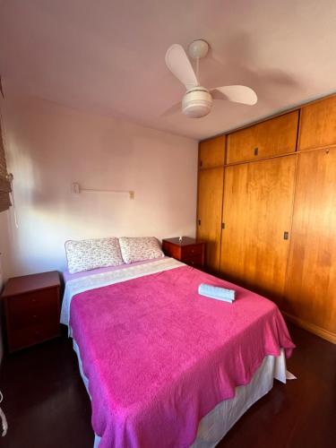 Afbeelding uit fotogalerij van Flat Embarcadero com camareira in Porto Alegre