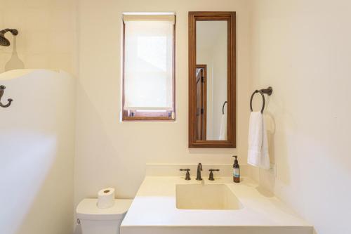 Salle de bains dans l'établissement Casa Brisa At Las Catalinas