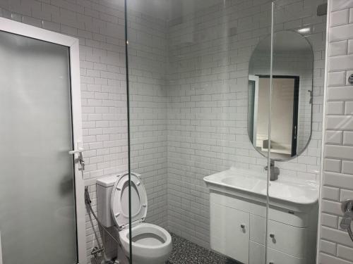 Koupelna v ubytování Luck Hotel Huai Khwang MRT Ratchada