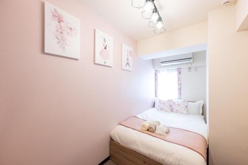 Katil atau katil-katil dalam bilik di Shinjuku Stn 12min Max 8ppl 4BD