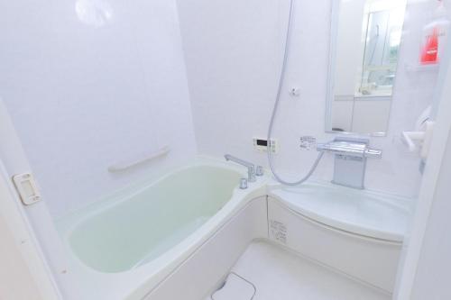 Bilik mandi di Soshigaya Apartment