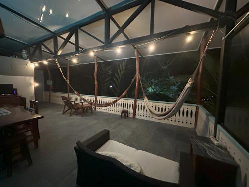 Φωτογραφία από το άλμπουμ του Tree House-2 Bedrooms & AC-2 Pools-jungle-Beach-WiFi-TV σε Talamanca