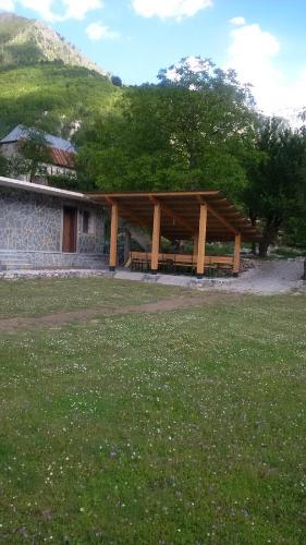 Φυσικό τοπίο κοντά σε αυτή η παραθεριστική κατοικία