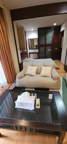 バンコクにあるCondo Baan Somtavilのギャラリーの写真