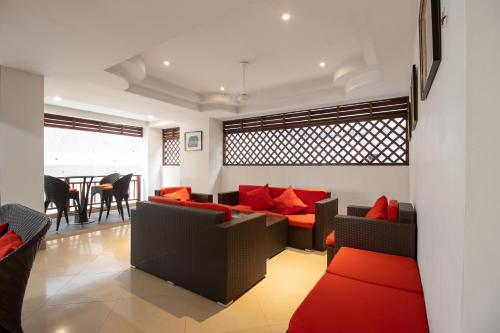 Χώρος καθιστικού στο C131 Relaxed 1BR Getaway Near Beach & Cafés