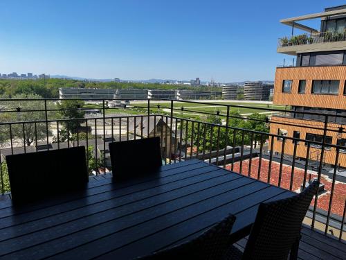 Green Park Apartment