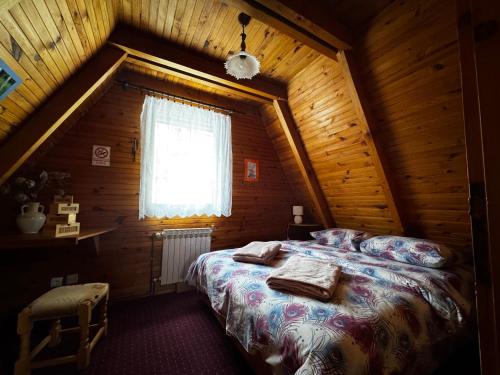 Llit o llits en una habitació de Vikendica Petrovic