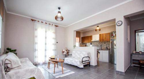 Η κουζίνα ή μικρή κουζίνα στο Liopetra