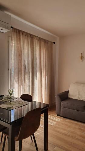 Posezení v ubytování Apparemment Centre ville Port-Vendres