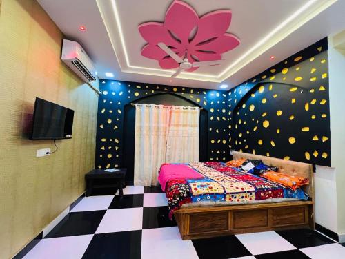 TV a/nebo společenská místnost v ubytování Al-aisha cottage
