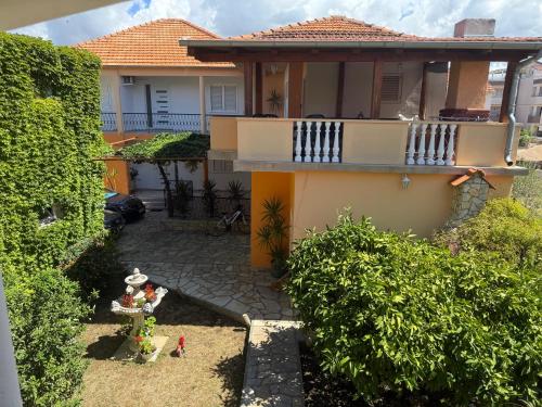 Ivica House