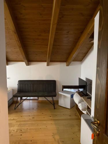 Χώρος καθιστικού στο Hotel Kapllani