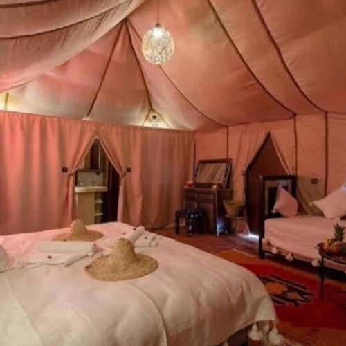 Gallery image of Merzouga Hosting & Camelride in Merzouga