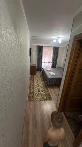 Hotel Dumbravaにあるベッド