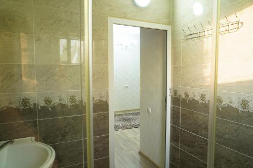 Ένα μπάνιο στο Cholpon Sun Guest House