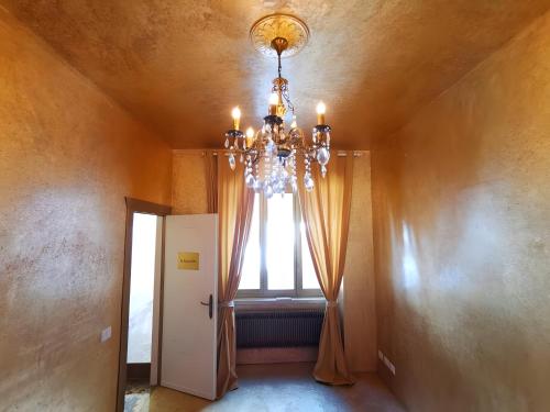 Fotografie z fotogalerie ubytování Elegant Central Large House F1F2 v destinaci Gravedona