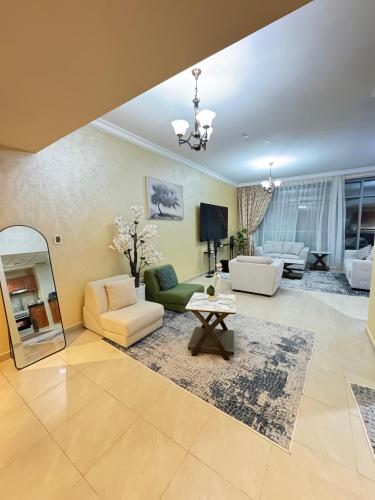 Posezení v ubytování Luxury 2 Bedroom with Sea Views