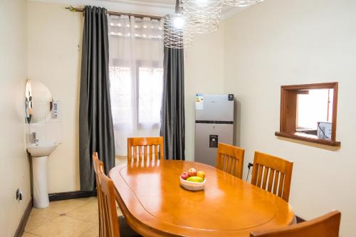 Кухня или мини-кухня в AILAS RETREAT , LUXURIOUS Apartment
