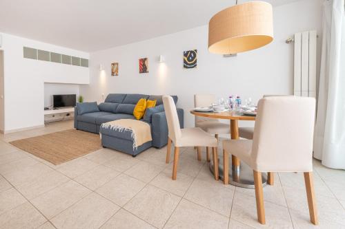 Apartamento Vista Mar no Golden Club com acesso Piscinas & Praia