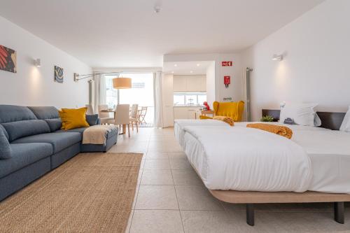 Apartamento Vista Mar no Golden Club com acesso Piscinas & Praia