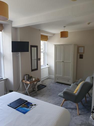 TV a/nebo společenská místnost v ubytování Bowness Guest House