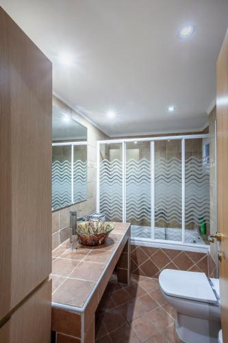 Spacious 2 Bedroom City Center 5P