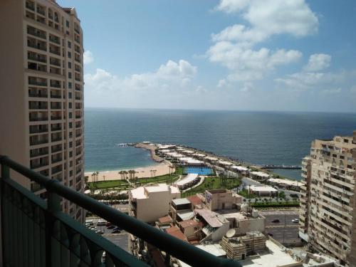Luxury See View Apartment in San Stefano Grand Plaza