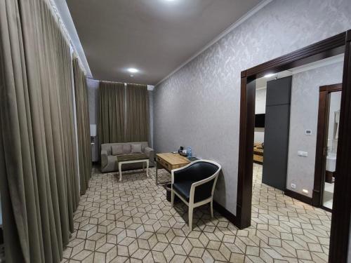 Posezení v ubytování Zarafshan Grand Hotel city