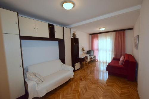 Apartment Mirjana