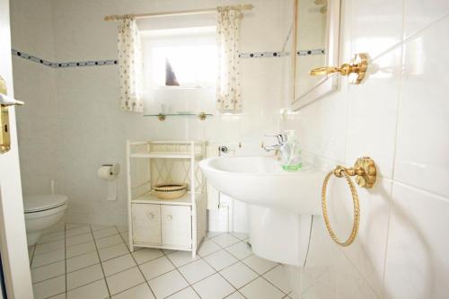 Koupelna v ubytování Landhaus Darss