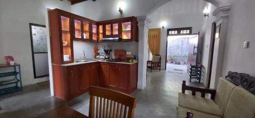 Kuchyň nebo kuchyňský kout v ubytování Wimalee resort