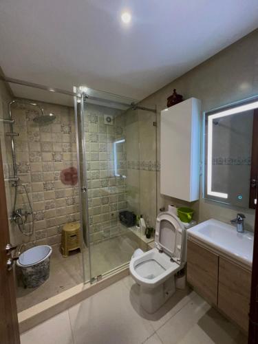 Ένα μπάνιο στο Appartement Chaleureux