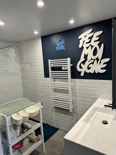 Bright Family Loft in Marseille 120 m2 3 Bedrooms