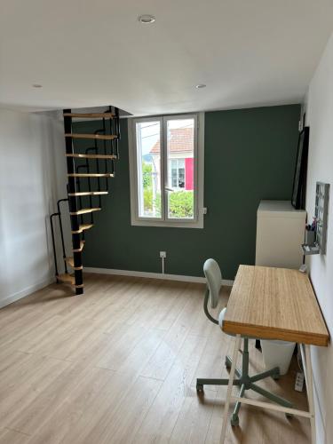 Bright Family Loft in Marseille 120 m2 3 Bedrooms