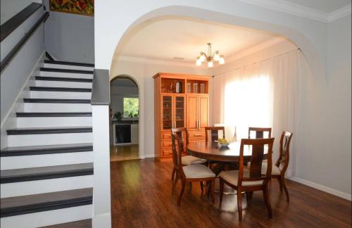 Χώρος καθιστικού στο SPACIOUS Home in Tampa Area & Wesley Chapel