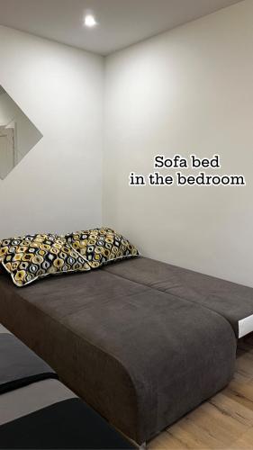Una cama o camas en una habitación de St Mountain Escape