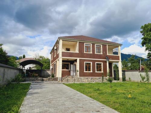 Big villa ISK