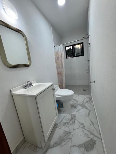 Ένα μπάνιο στο Casa Vainilla