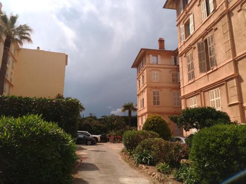 Beach House Cannes - pte croisette - 3 Ch - 3 Sdd - 2 wc - Fibre - Pkgs