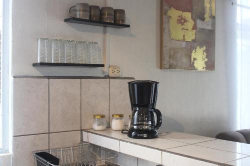 Kemudahan buat kopi dan teh di Arenal Rental