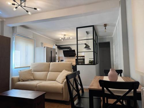 EscapadaBurgos, Alma Sutil, tu hogar familiar en el corazón de la ciudad de Burgos